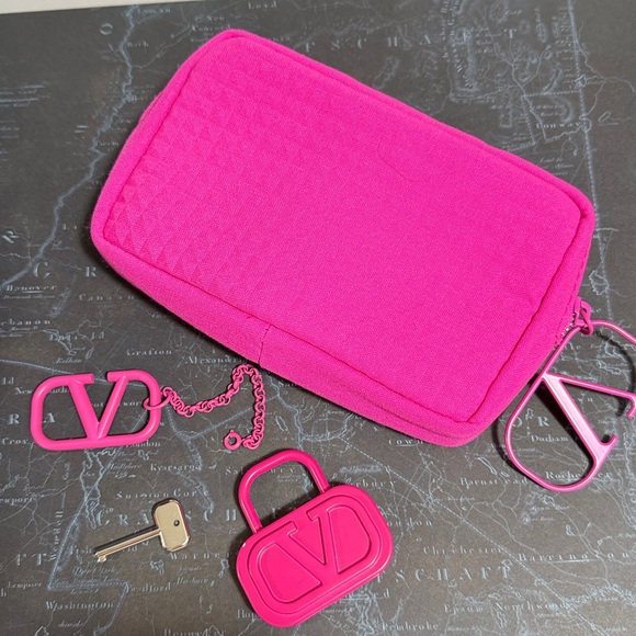 Valentino Garavani Novelty Vibrant Pink Cosmetic...